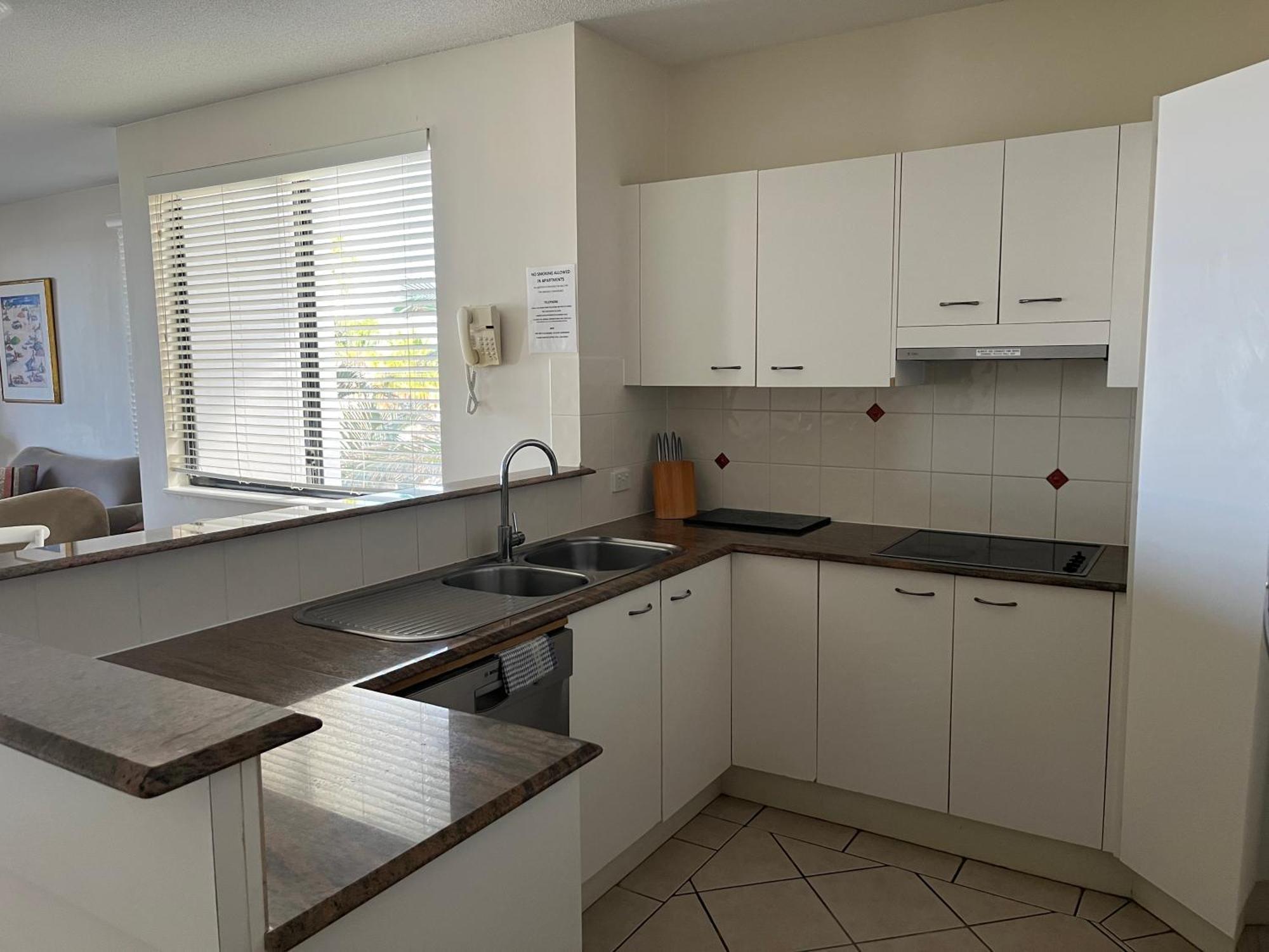 Kings Row Apartments Caloundra Exterior foto